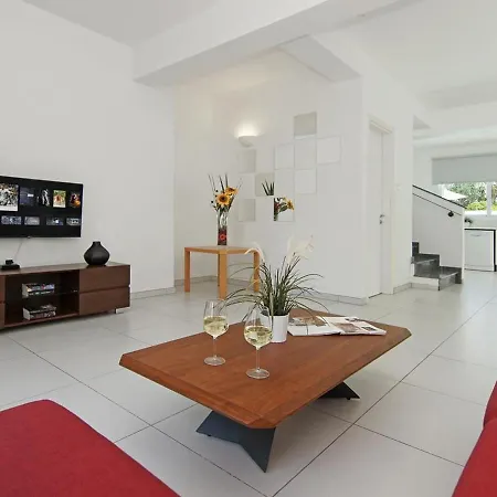 Villa Paloma By Interhome