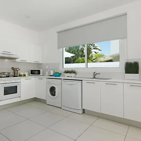 Paloma By Interhome Paralimni